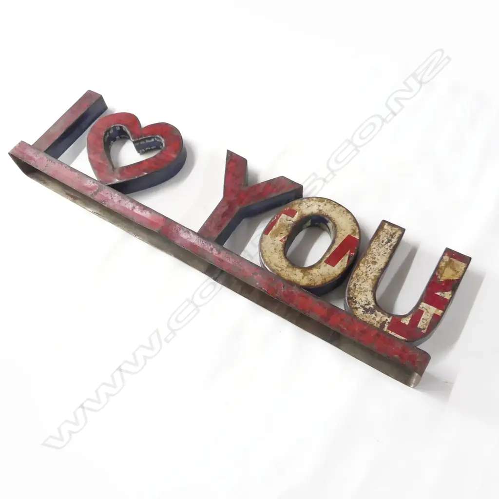 LG RUSTIC BLUE & RED PAINTED TIN SIGN 'I 'HEART' YOU'  L. 940MM Image 1++