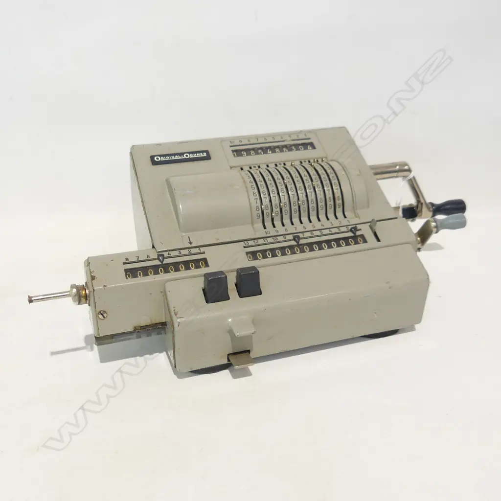 VINTAGE ADDING MACHINE Image 1++