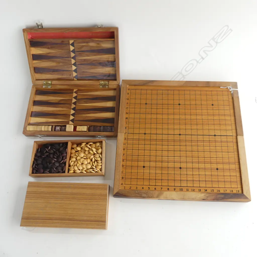 2 CASED WOODEN GAMES; BACKGAMMON + GO BOARD & STONES W.320mm  Image 1++