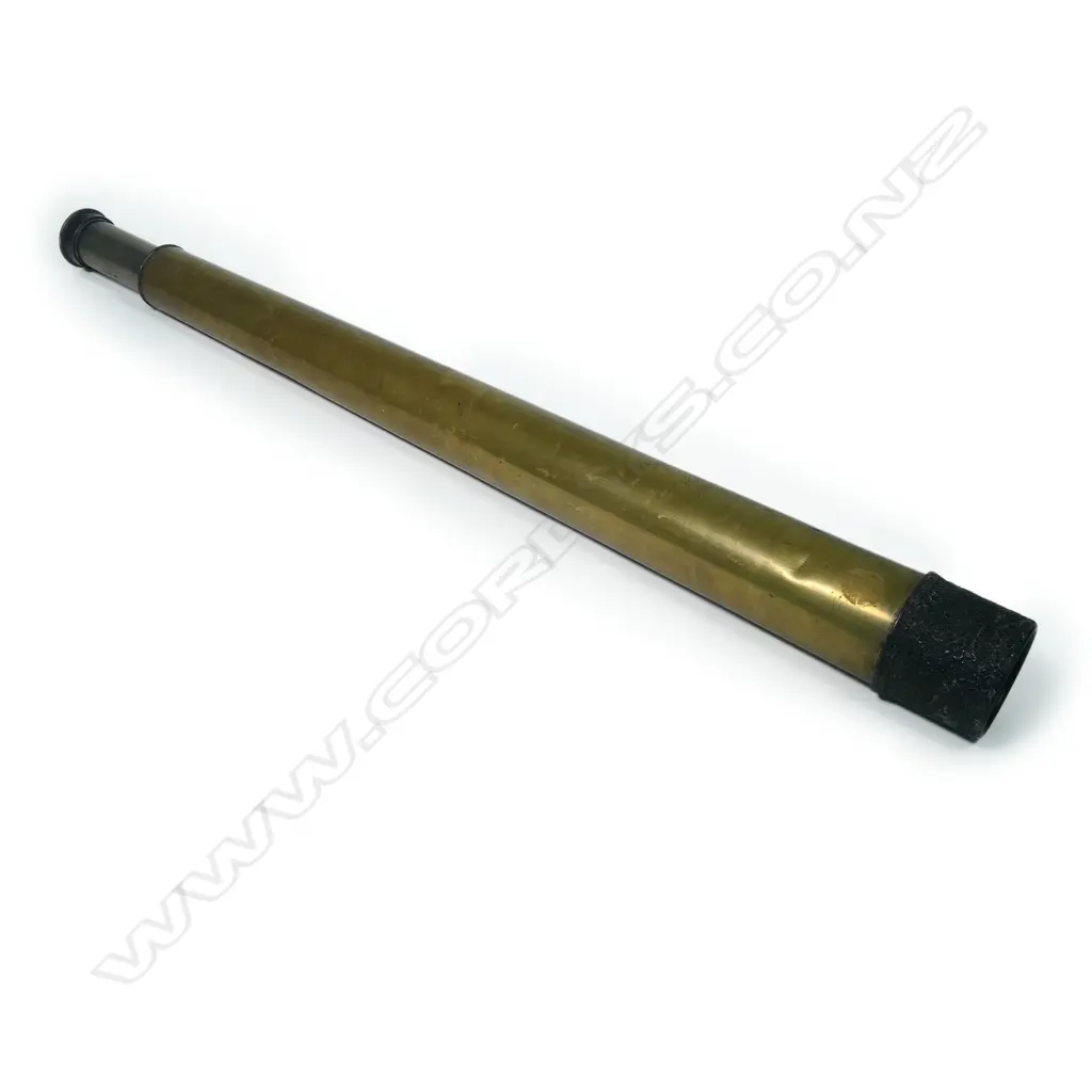 A WWII W.Ottway & Co. Ltd. military marked brass telescope, Image 1++
