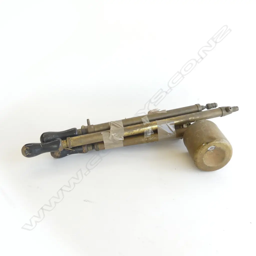 VINTAGE BRASS GARDEN SPRAYERS Image 1++
