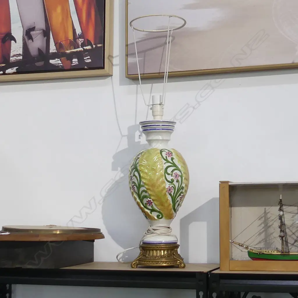 LGE ITALIAN CERAMIC LAMP NO SHADE H.530 to bulb Image 1++