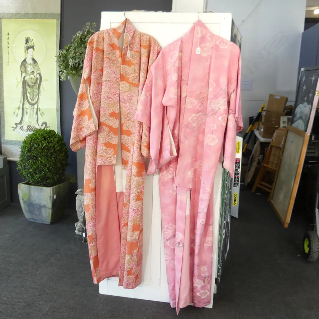2 SILK KIMONOS, BOTH FLORAL PINK Image 1++