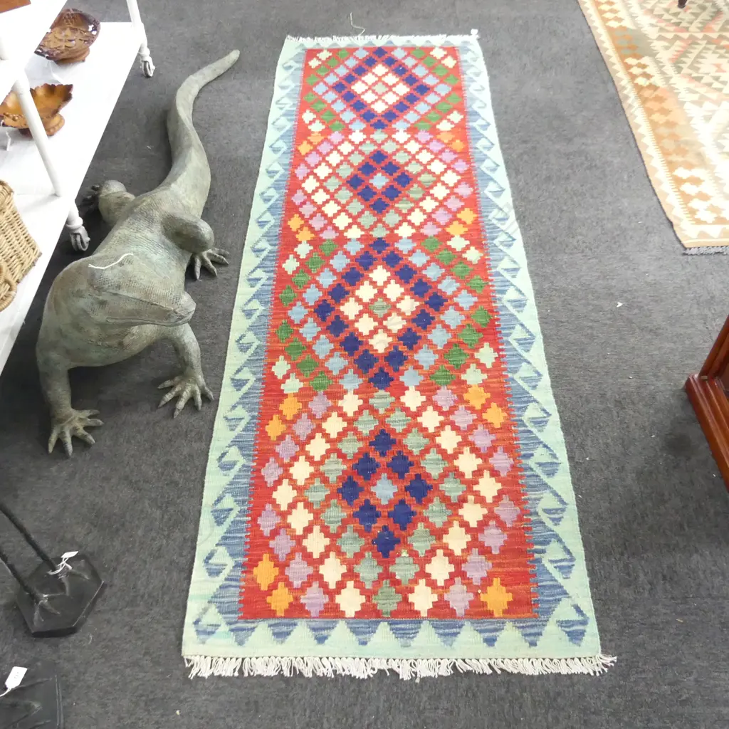 A kilim runner, Image 1++