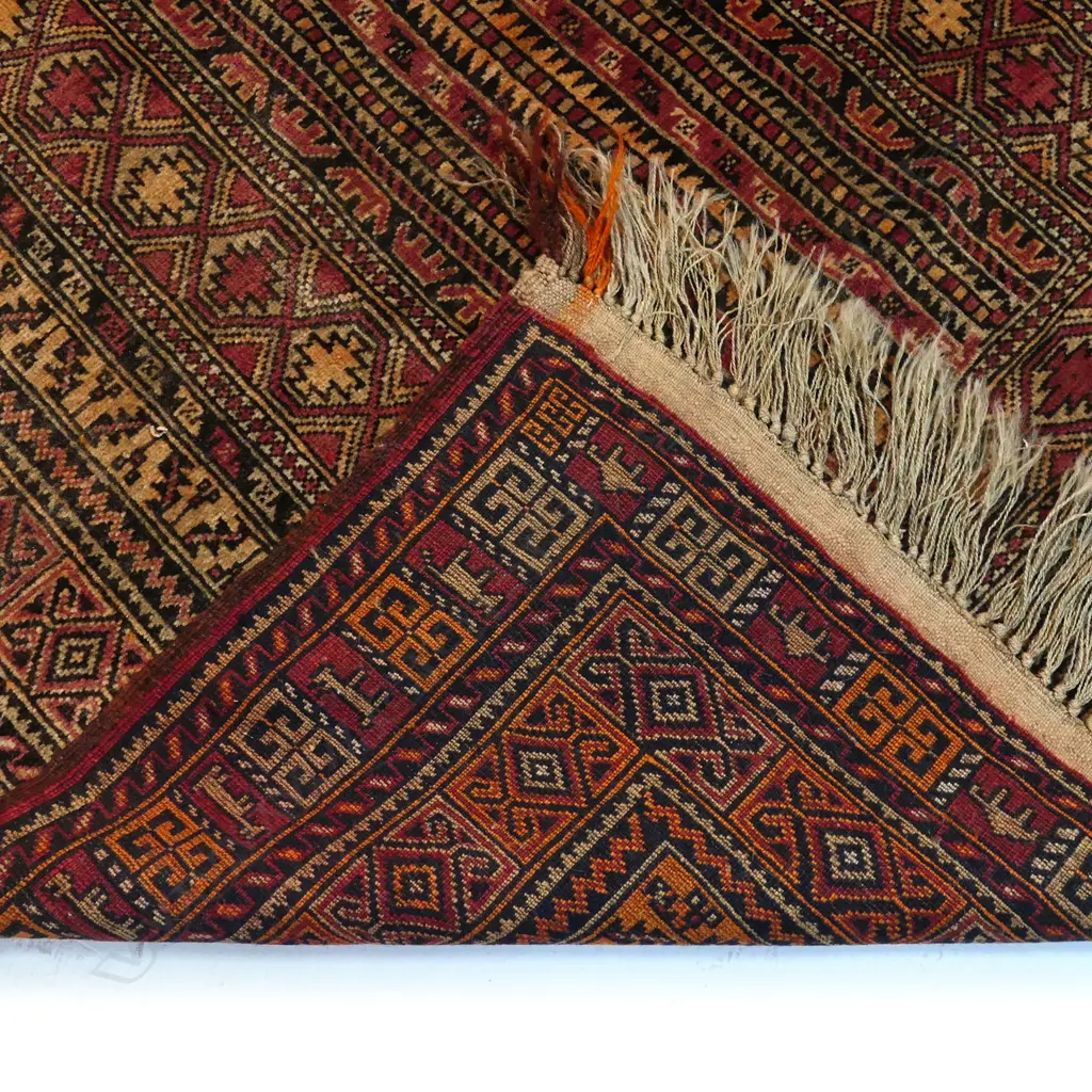 A semi-antique Turkmen Ersari rug, hand knotted all wool construction, Image 1++