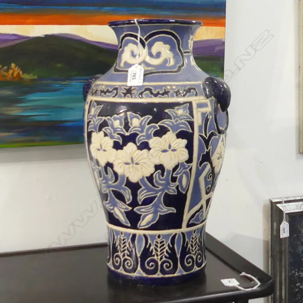 LGE B/W ORIENTAL POTTERY VASE H.425mm Image 1++