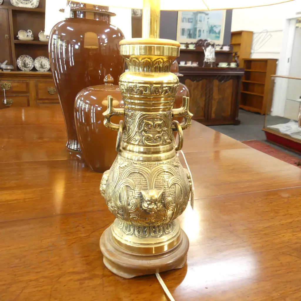 PR LGE ORIENTAL BRASS LAMPS (one shade af) H.800mm Image 1++