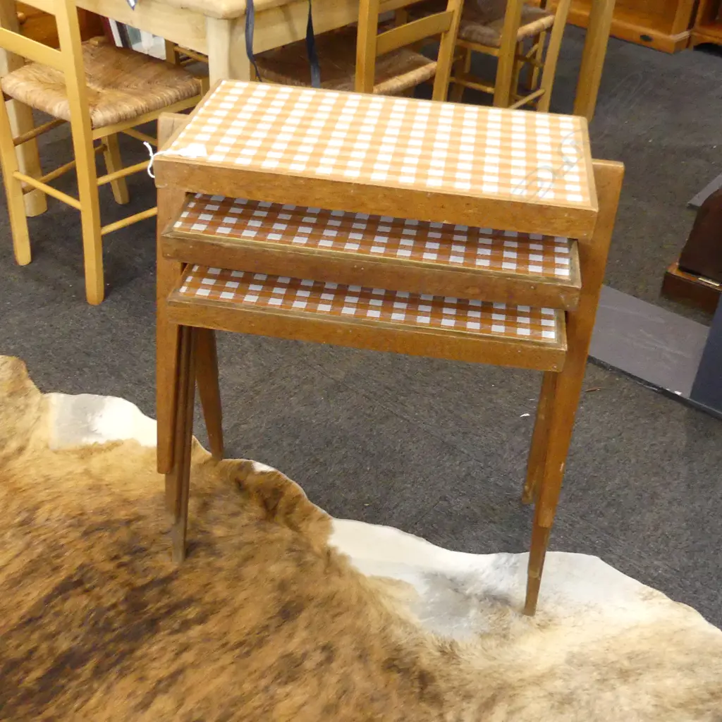 3 MID CENTURY NESTING TABLES 615x290x550mm Image 1++