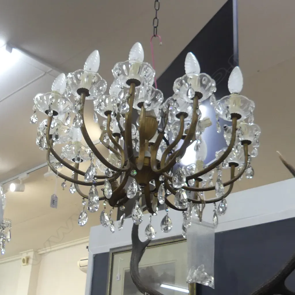 LGE 12 ARM / 18 LIGHT CRYSTAL CHANDELIER 630mm dia Image 1++