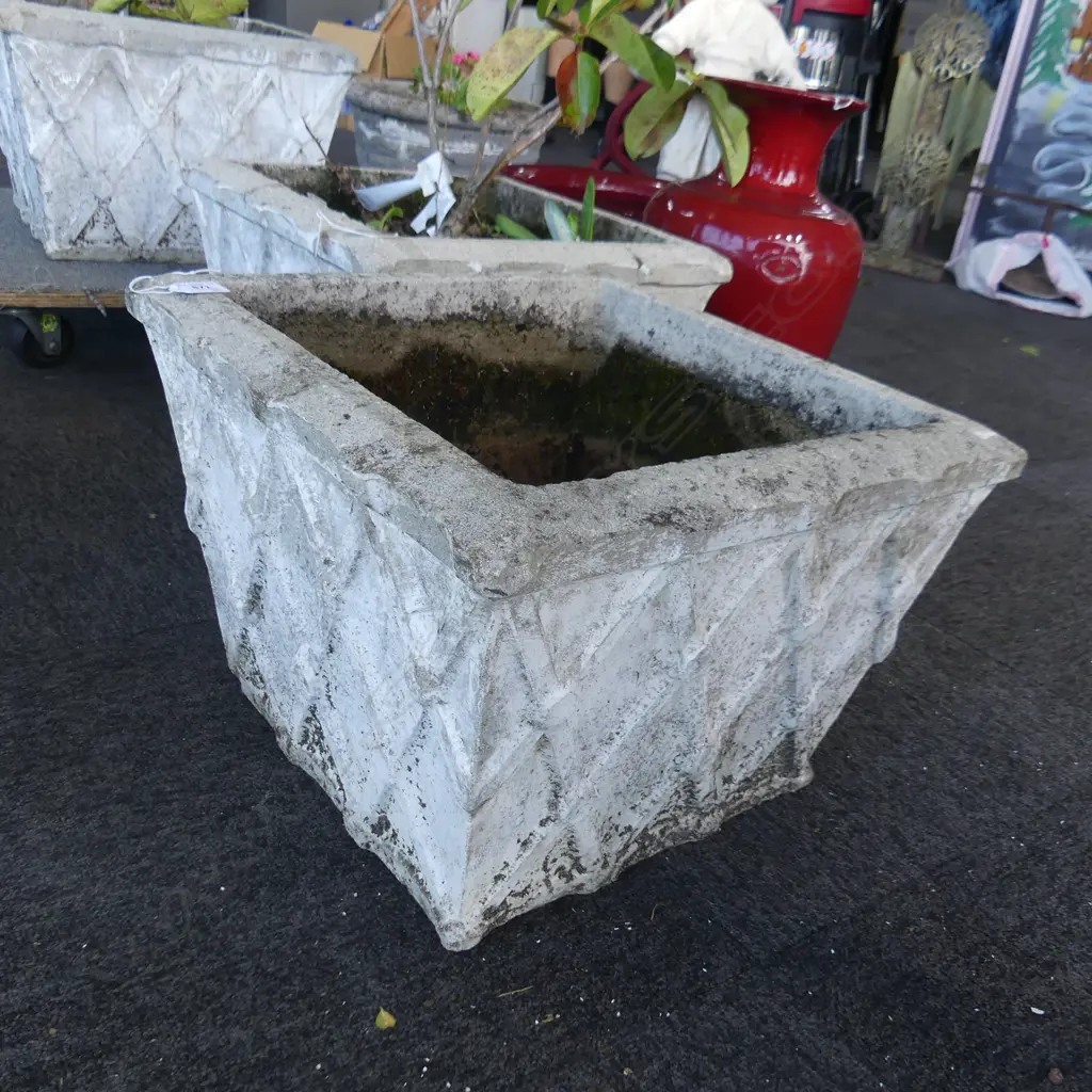 PR CONCRETE GARDEN PLANTERS  440x440x300mm Image 1++