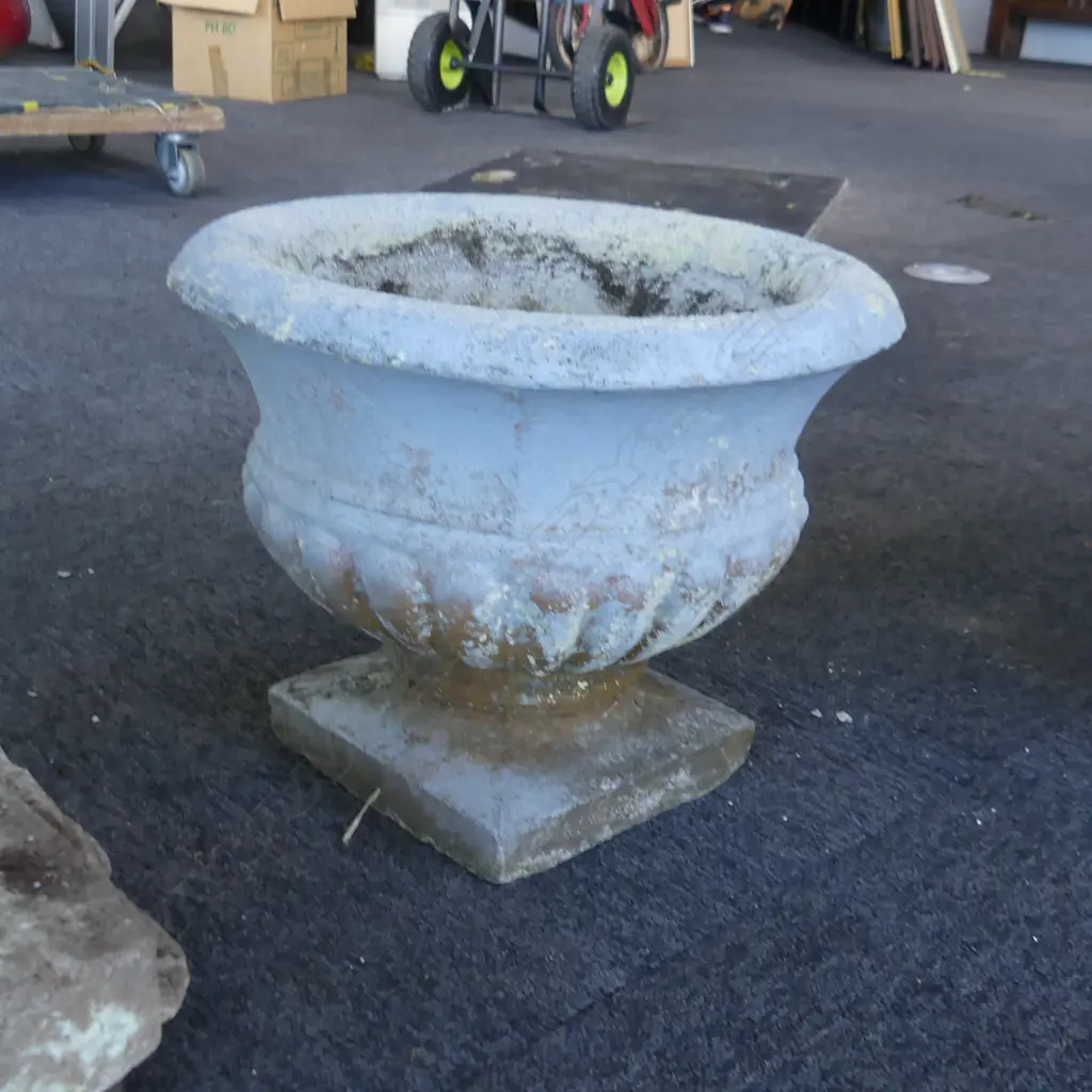 PR OF VINTAGE URN CONCRETE GARDEN PLANTERS H.300mm / 360mm dia Image 1++