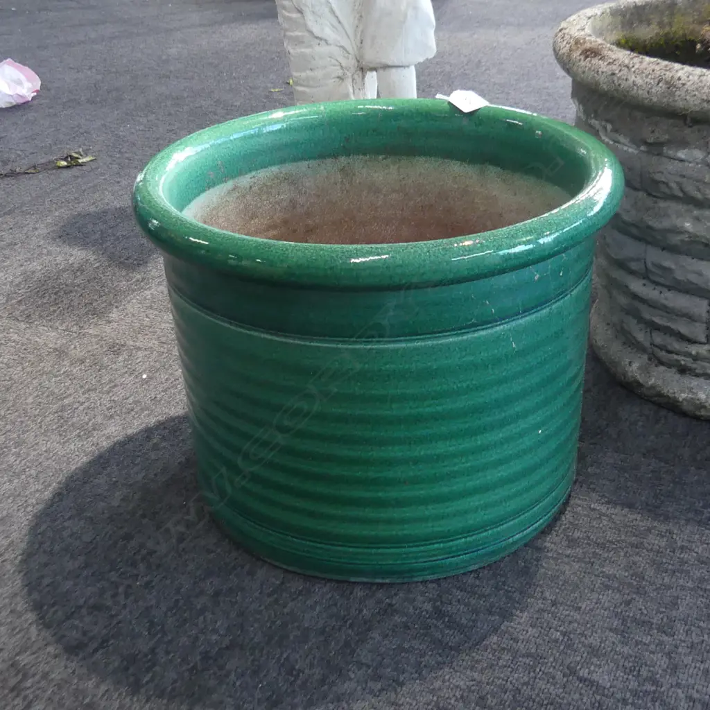 MORRIS & JAMES GREEN GLAZED PLANTER H.280mm / 365mm dia Image 1++