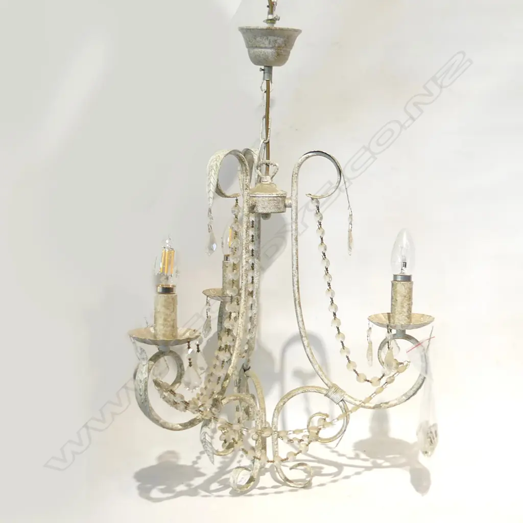 WHITE METAL VINTAGE STYLE 3 LIGHT CHANDELIER H.500mm Image 1++