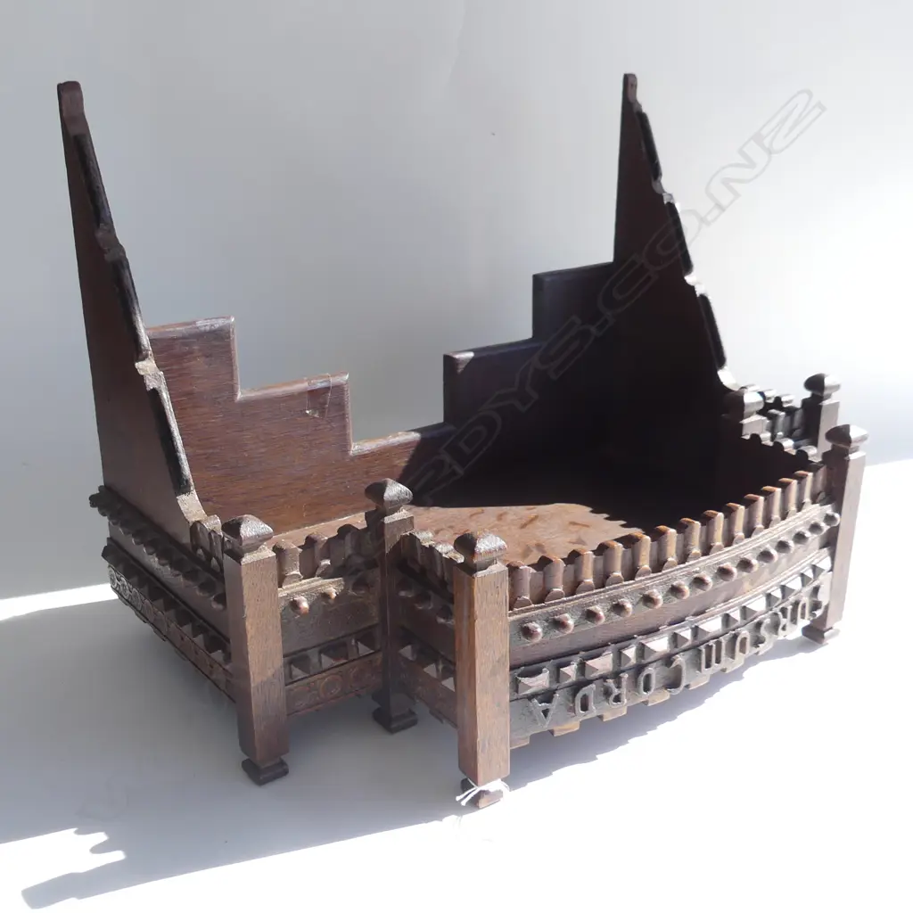 VINTAGE CARVED OAK CHURCH SHELF 'SURSUM CORDA' 465x320x350mm Image 1++