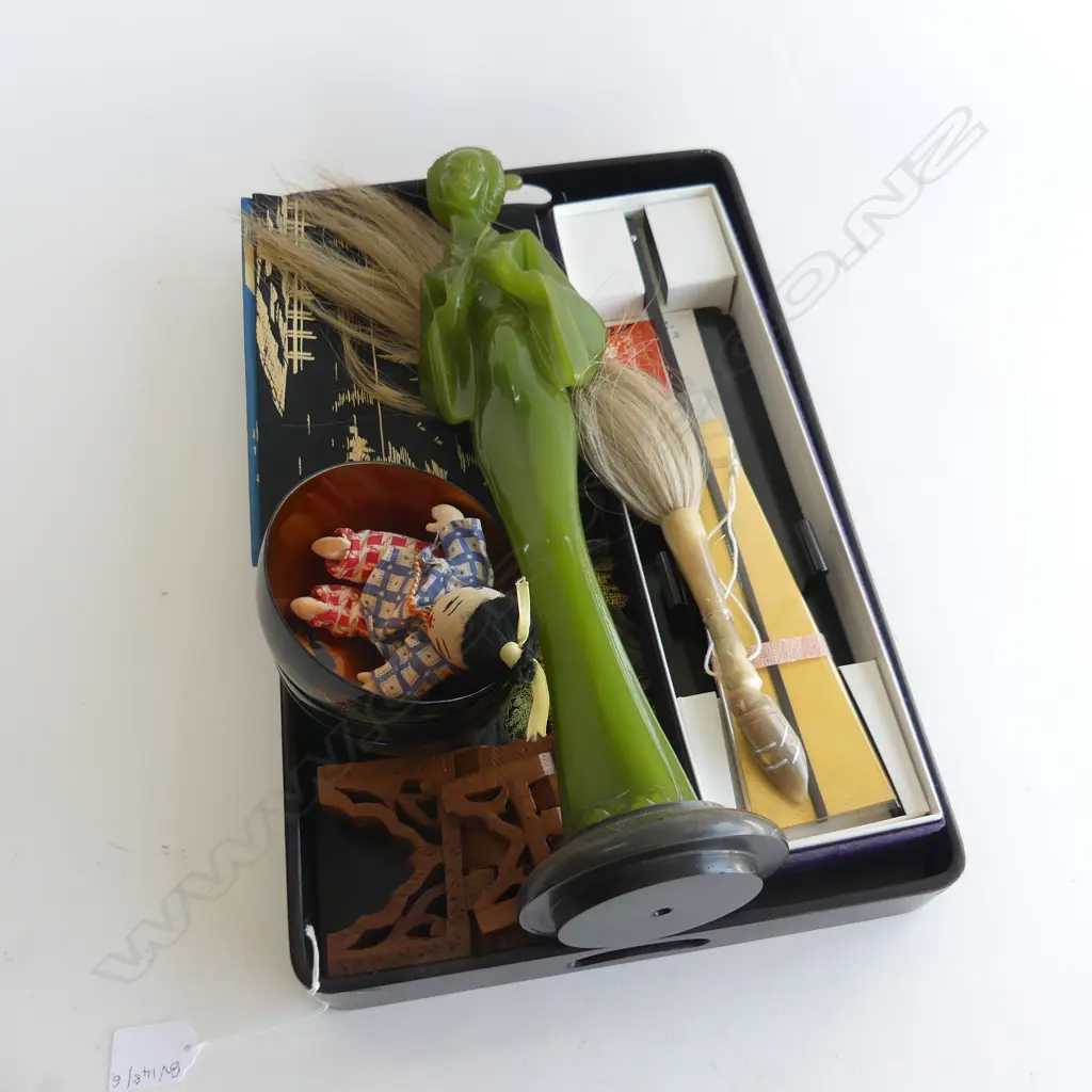ASST. ORIENTAL PCES; TRAY460x290mm GREEN RESIN LADY, BOXED FAN ETC Image 1++
