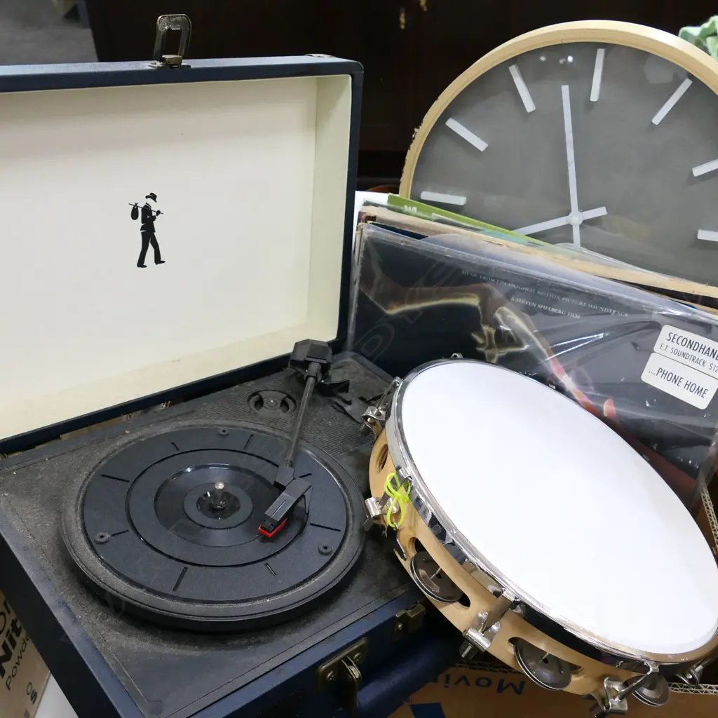 BOX LOT RECORDS, PLAYER TAMBORINE CLOCK  Image 1++