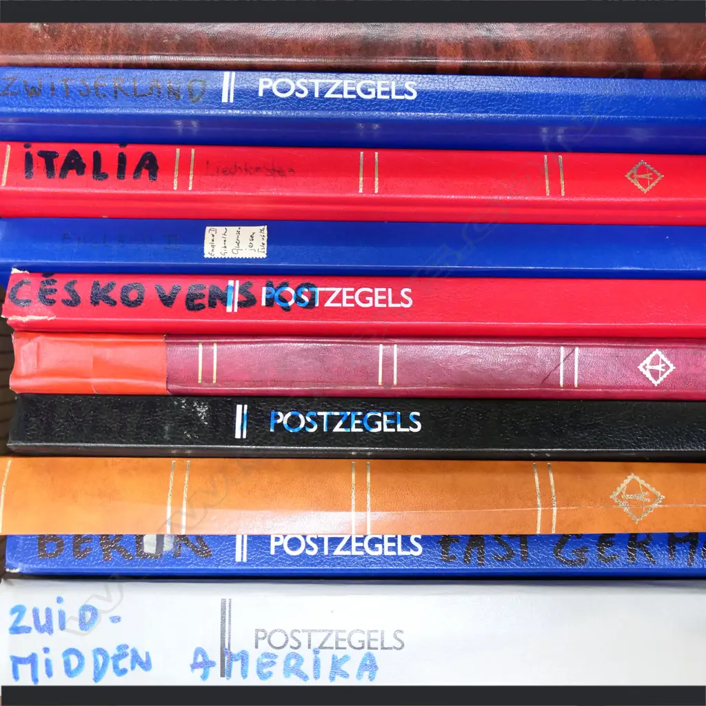 BOX LOT 10 WORLD STAMP ALBUMS Image 1++