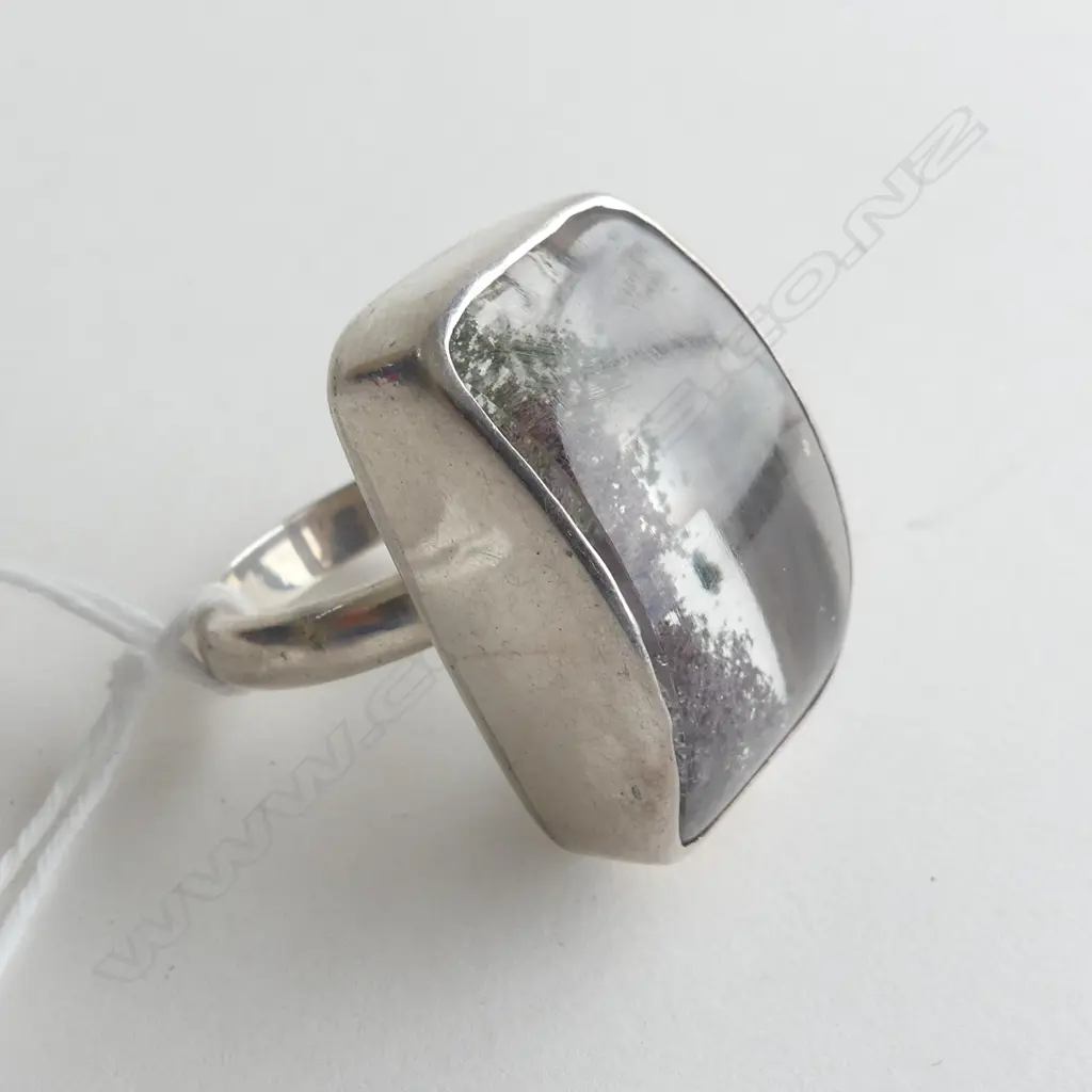 1970'S WIDE 925 SILVER BAND & QUARTZ RING Image 1++