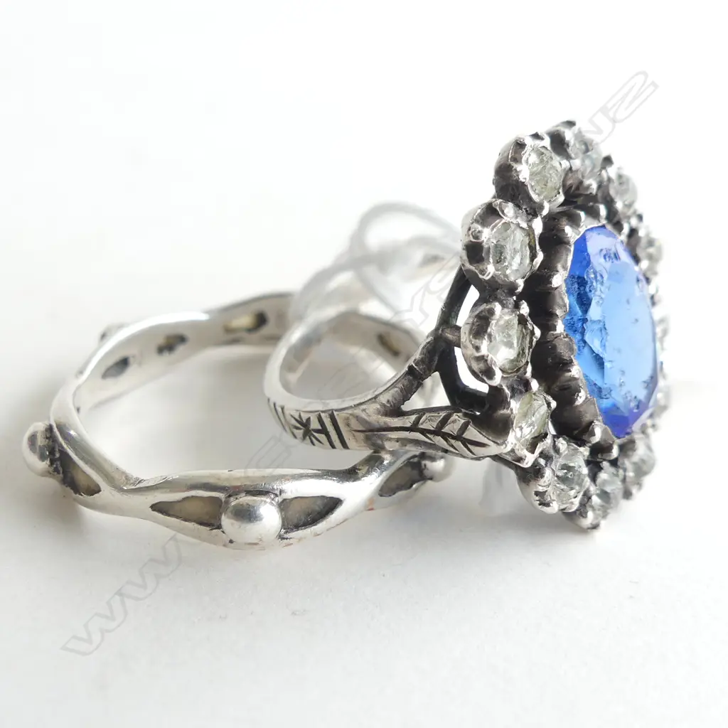 2 RINGS; STG & COSTUME Image 1++