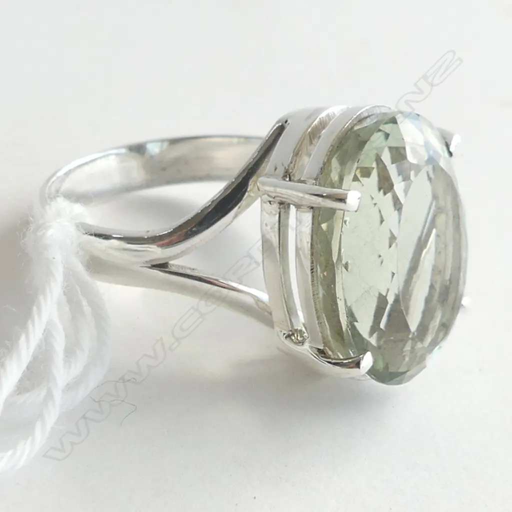 STG & GREEN AMETHYST RING 6.5 GRAMS Image 1++