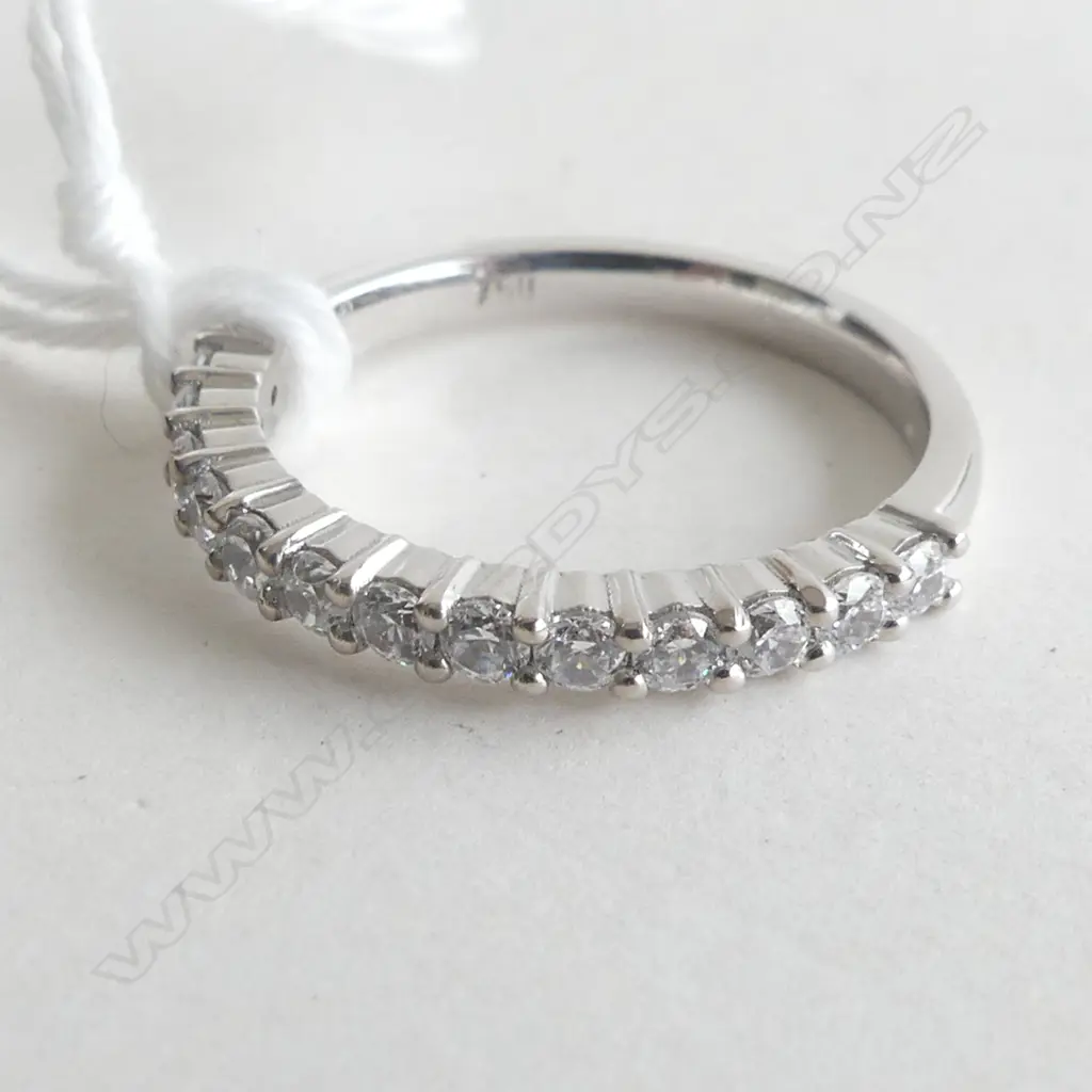 18CT WHITE GOLD BAND WITH CZ'S 2.8GMS  Image 1++