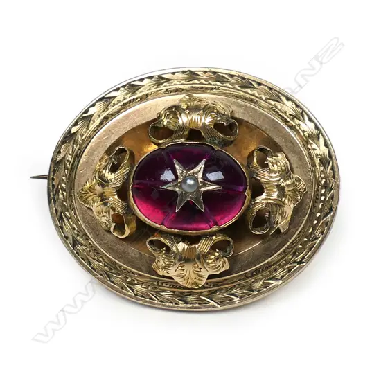 A 19thC gold circular brooch,
