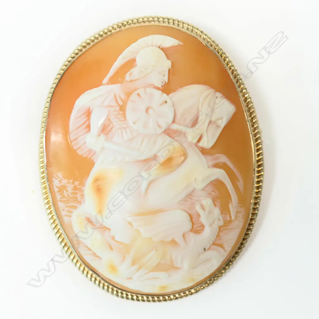 9CT GOLD CAMEO BROOCH, ST GEORGE & THE DRAGON, 40 x 55mm Image 1++