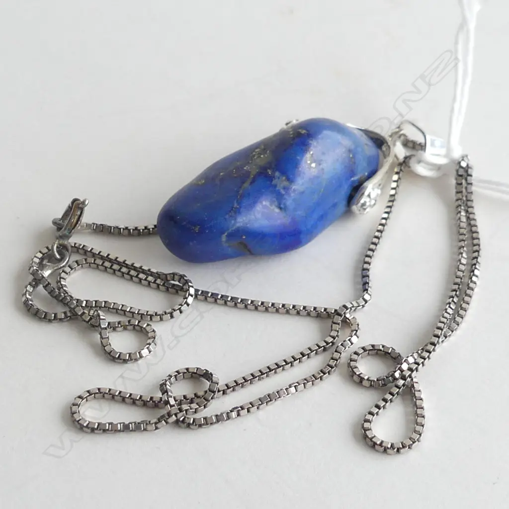18KGP WHITE GOLD SET LARGE NATURAL LAPIS LAZULI & CHAIN Image 1++