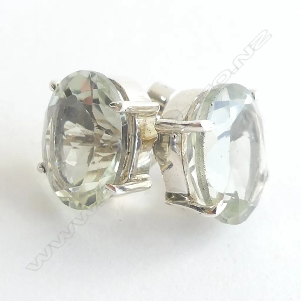 PR STG & GREEN AMETHYST STUD EARRINGS Image 1++
