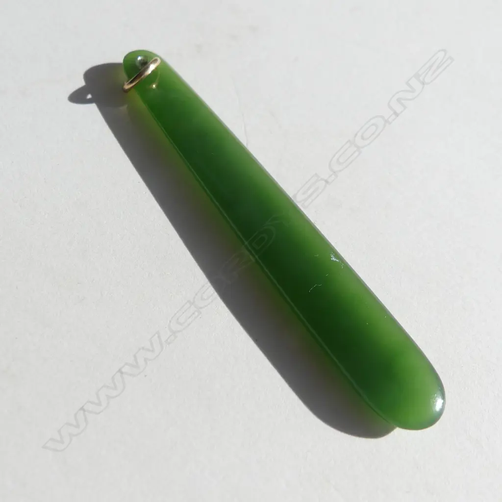 MAORI POUNAMU (GREENSTONE) TEARDROP PENDANT Image 1++
