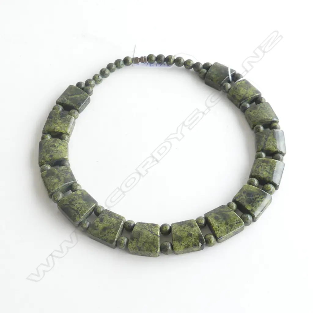 RUSSIAN SERPENTINE NECKLACE Image 1++
