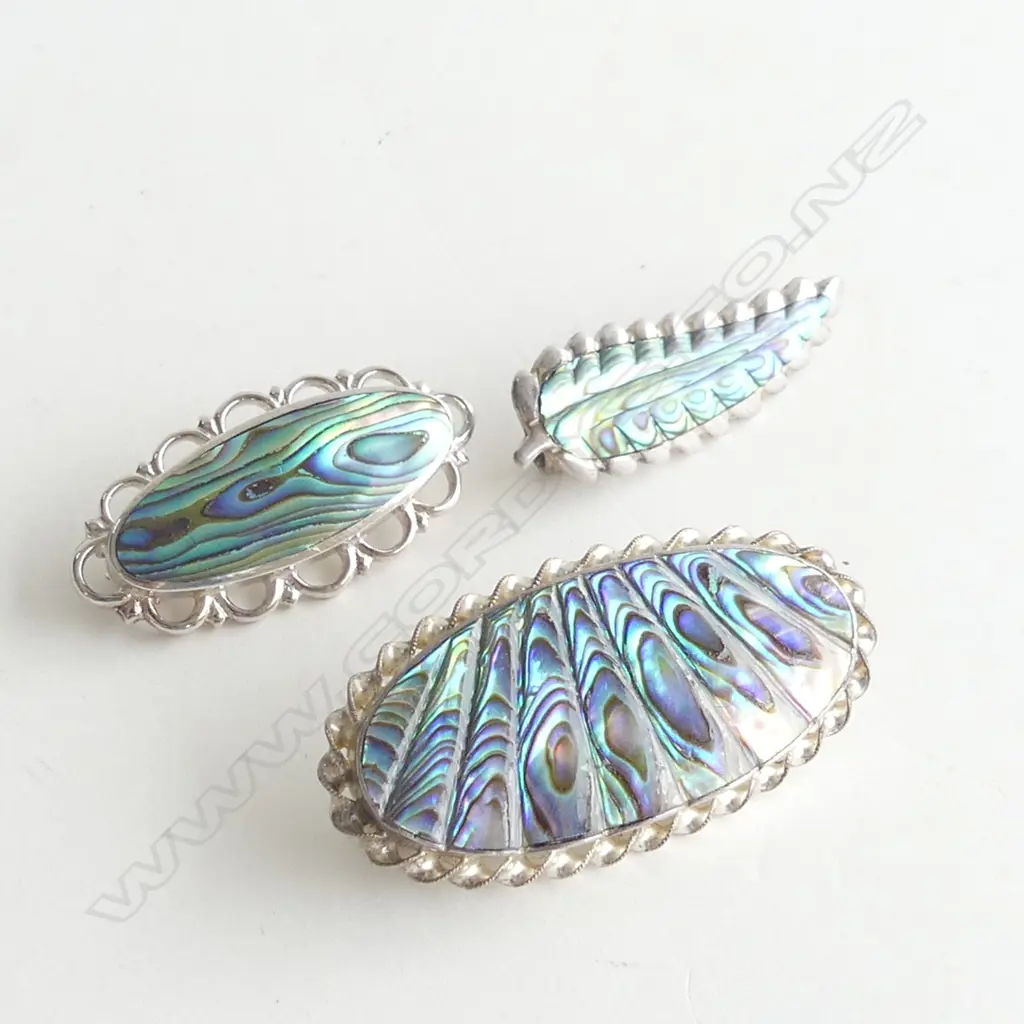 3 ATAAHUA STG SILVER & PAUA BROOCHES(4.4,7.1 & 9.0GMS) Image 1++