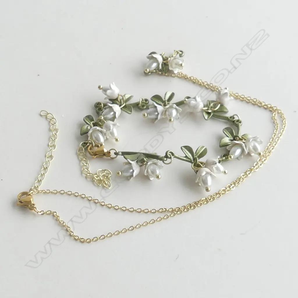 ENAMELLED FLORAL & FAUX PEARL BRACELET & PENDANT WITH CHAIN Image 1++
