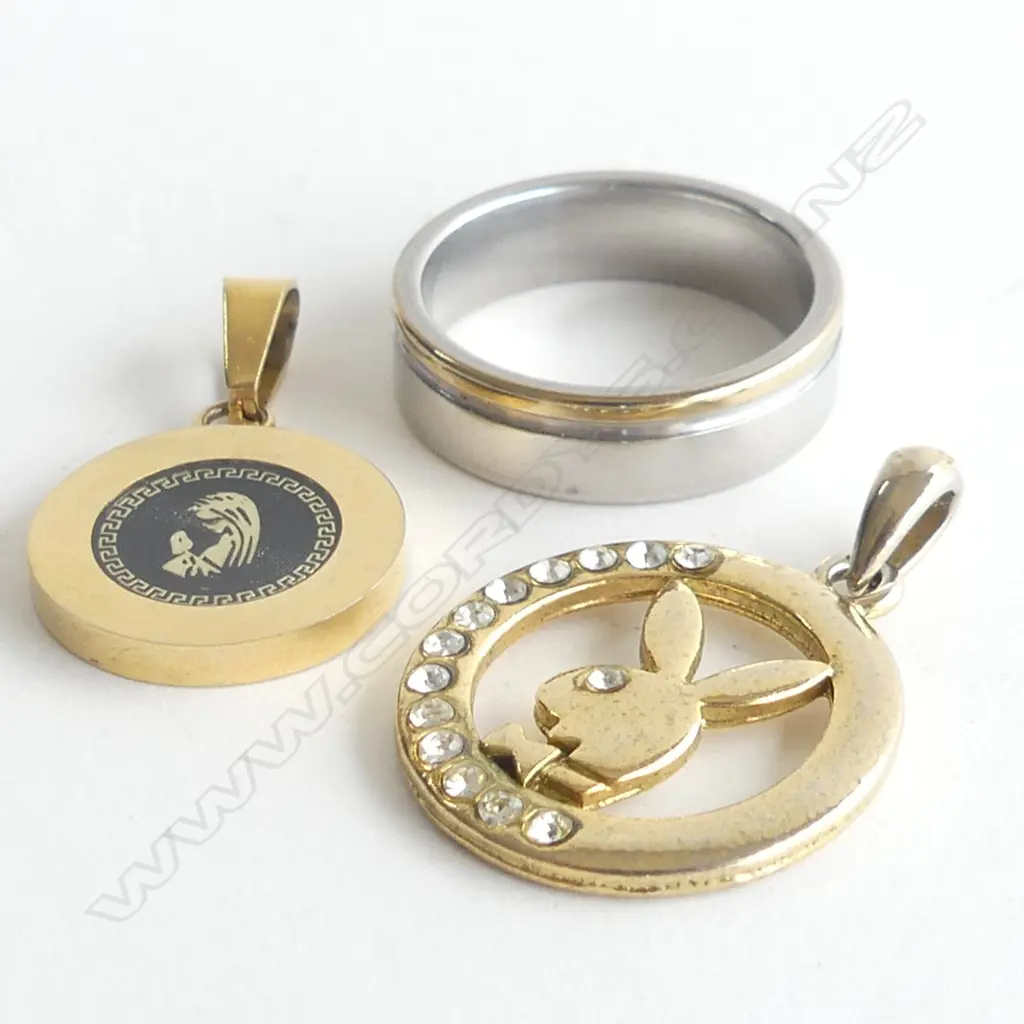 3 PCS JEWELLERY, RELIGIOUS MEDALLION, PLAYBOY BUNNY PENDANT & MANS RING  Image 1++