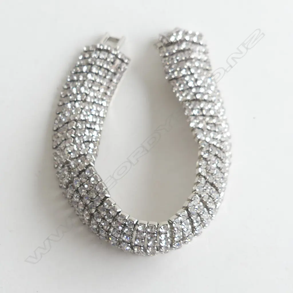 SEVEN ROW DIAMANTE BRACELET, L. 171MM Image 1++