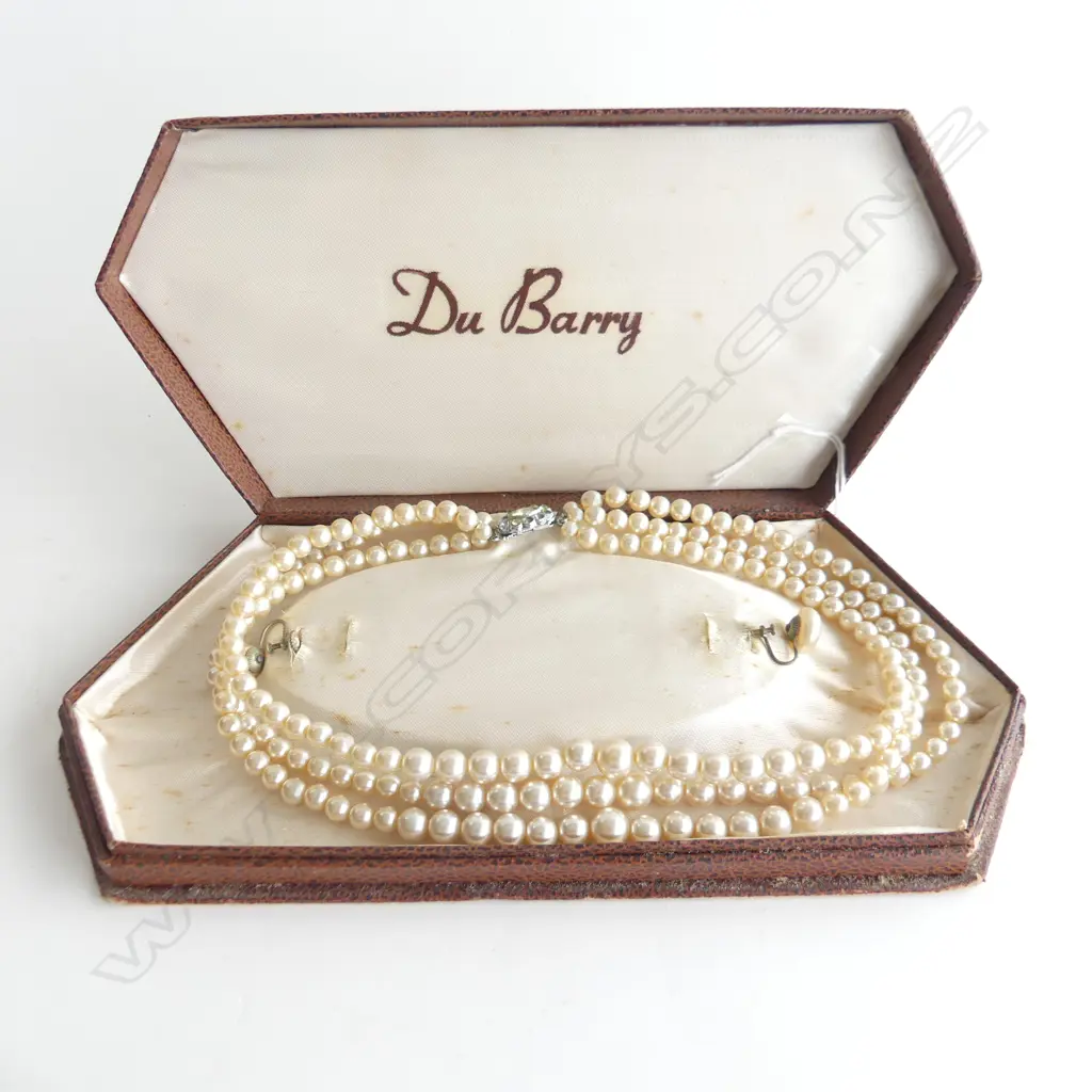VINTAGE FAUX PEARL 3 STRAND NECKLACE WITH ORNATE CLASP (SOME DIAMANTES MISSING ON CLASP) + SCREW EARRINGS Image 1++