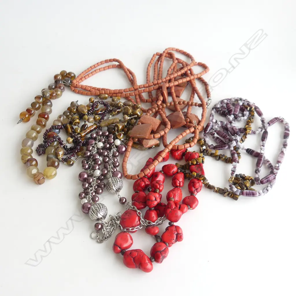 BAG ASST BEAD NECKLACES  Image 1++