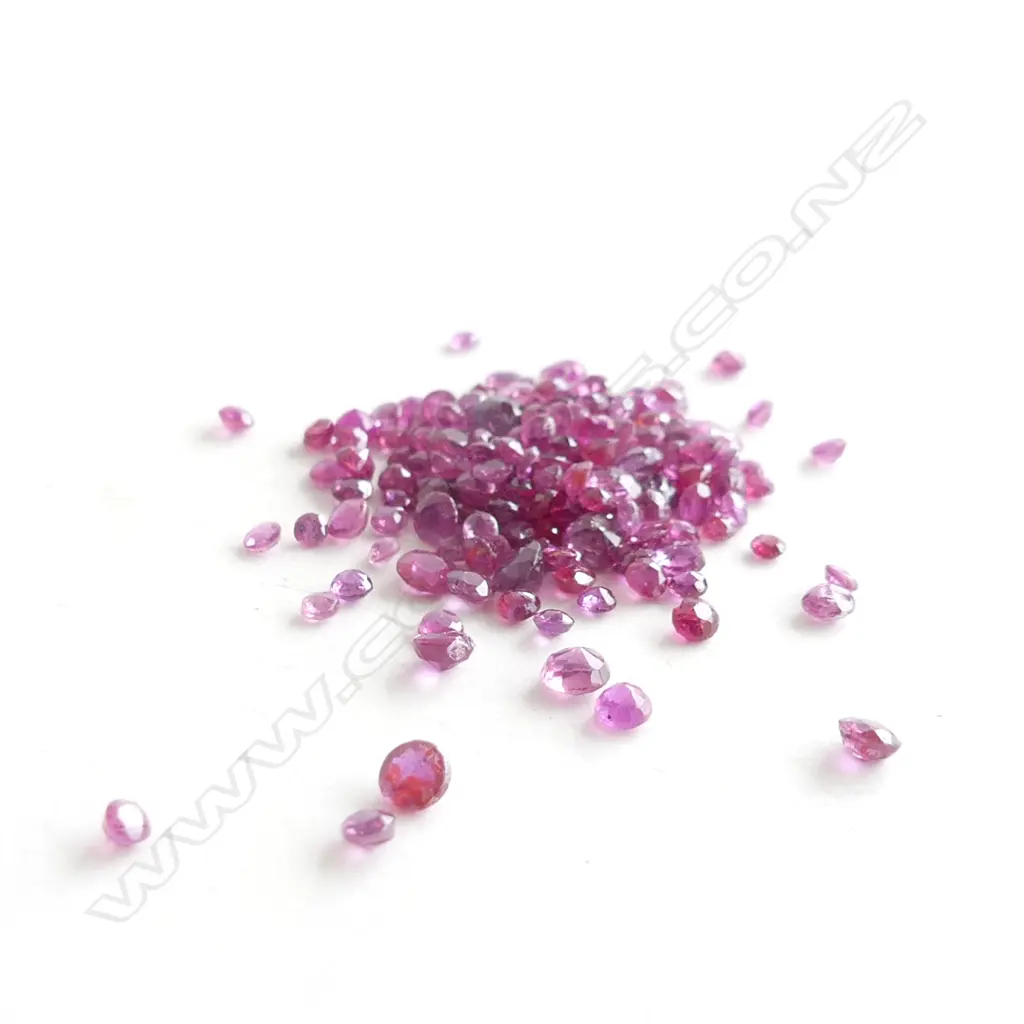 MIXED LOT 10CT FACETED RUBIES, 1-3MM Image 1++