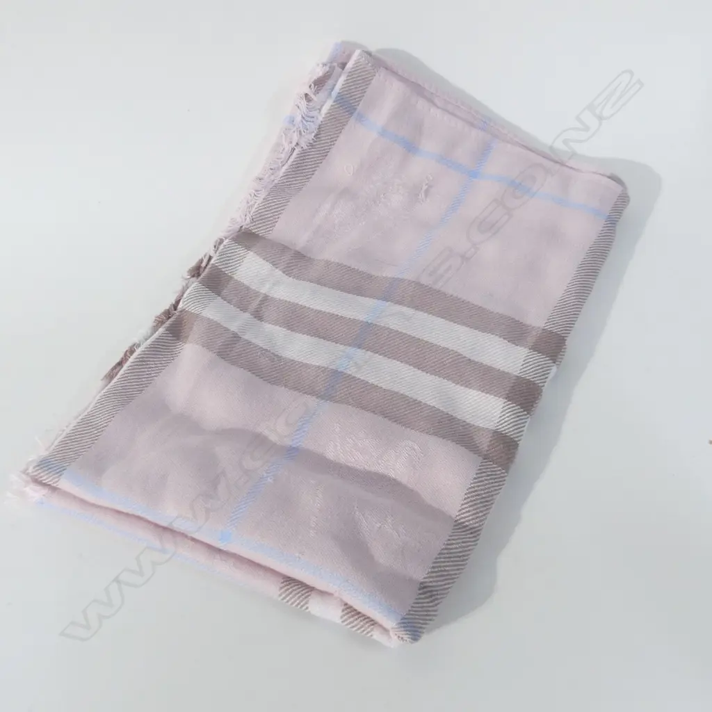 OLD BURBERRY SCARF (IMPERFECT - SOME PULLS)  Image 1++