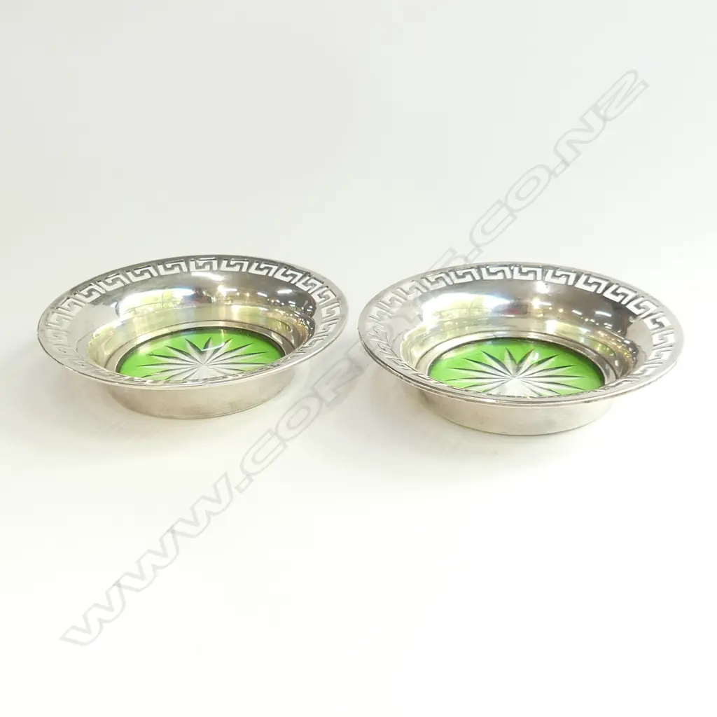 PR CHINESE STG SILVER BON BON DISHES WITH GREEN CUT GLASS BASES DIA 90MM Image 1++