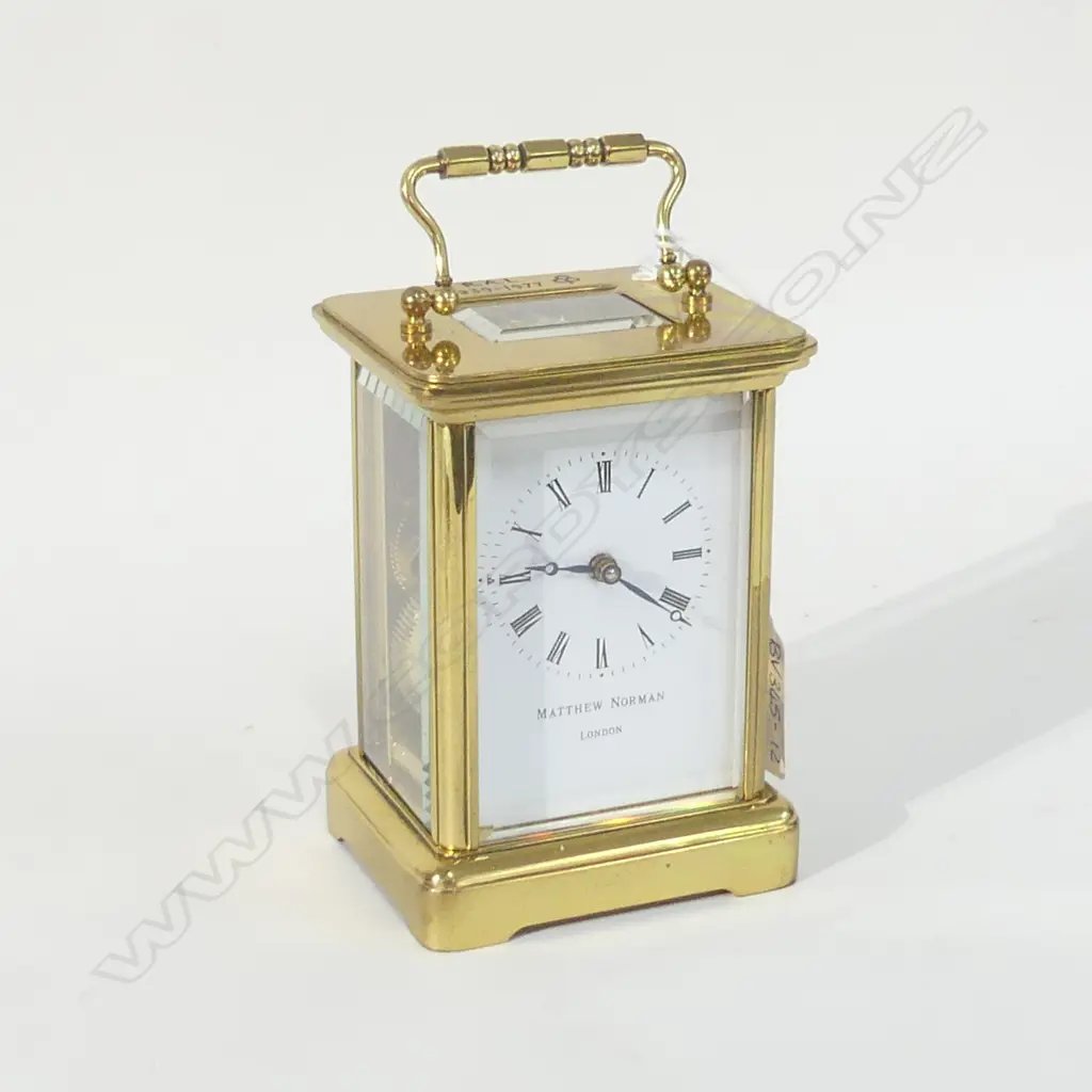 MATTHEW NORMAN (LONDON) BRASS CARRIAGE CLOCK WITH KEY  Image 1++