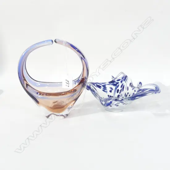 2 ART GLASS BOWLS H.180mm