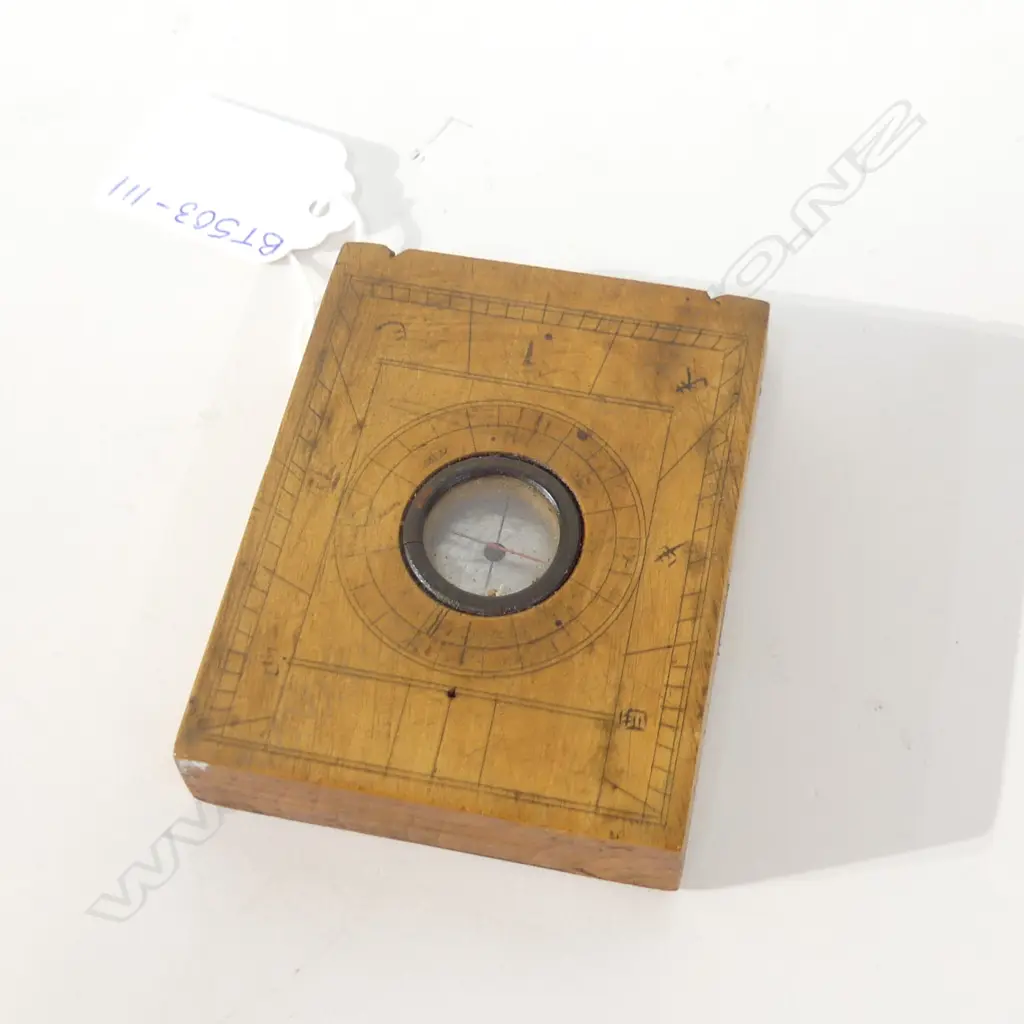 ANTIQUE CHINESE DIPTYCH, L 80MM Image 1++