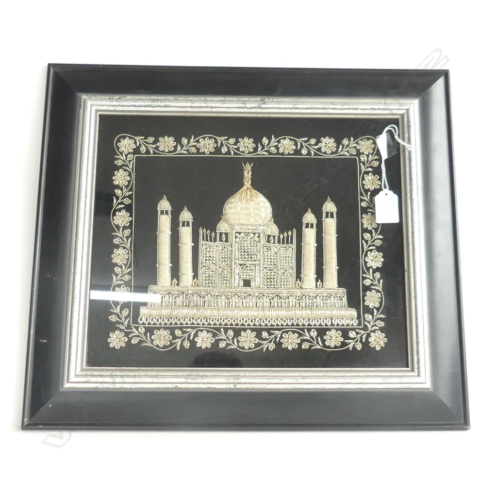 VINTAGE INDIAN SILVER THREAD EMBROIDERY TAJ MAHAL 270 x 325mm Image 1++