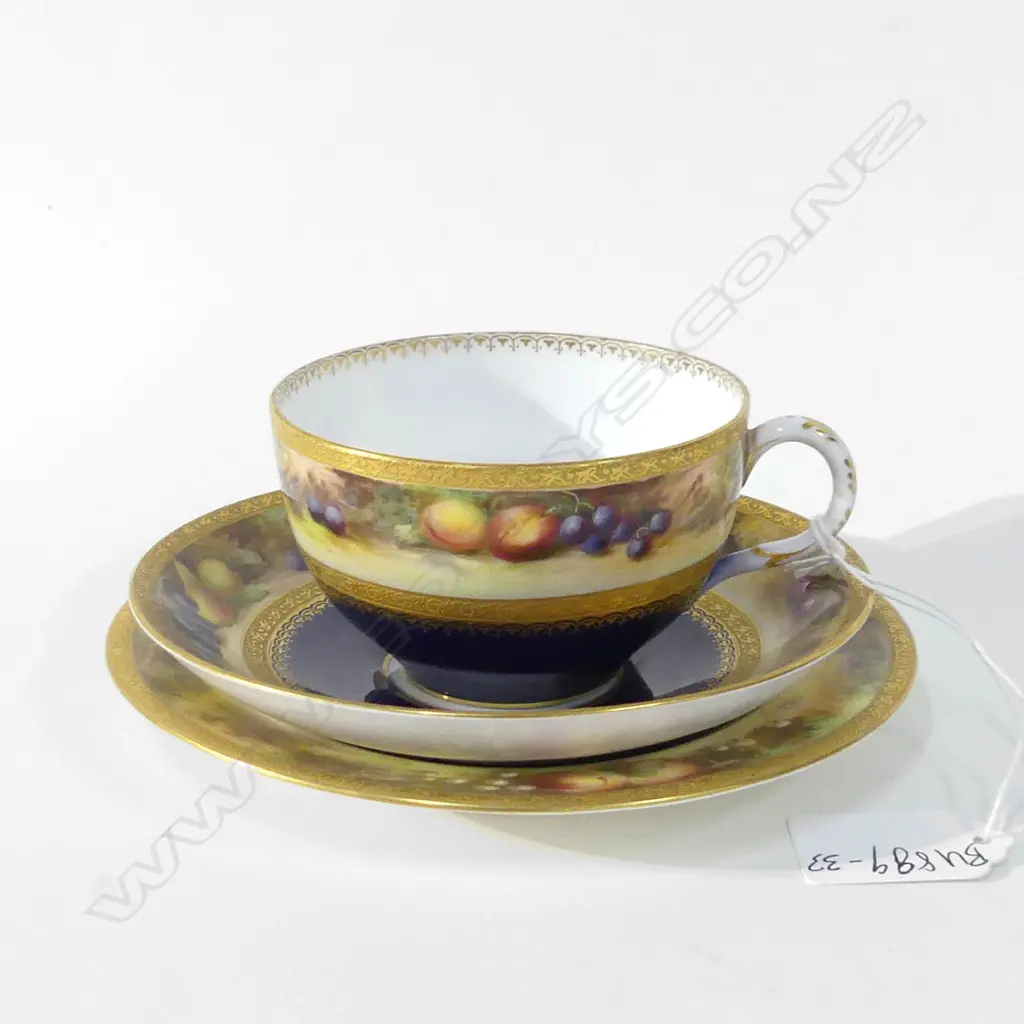 ROYAL WORCESTER HANDPAINTED ( FRUIT )  TRIO . SIGNED F.ROBERTS  & BACKSTAMP DATE FOR  1913 .PLATE REPAIRED  Image 1++