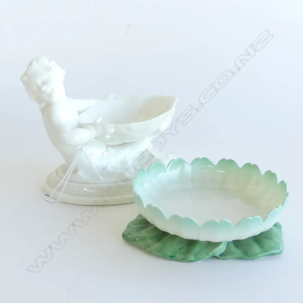 2 PCES ROYAL WORCESTER; LEAF BOWL 95m dia & SEA NYMPH HOLDING SHELL BOWL Image 1++