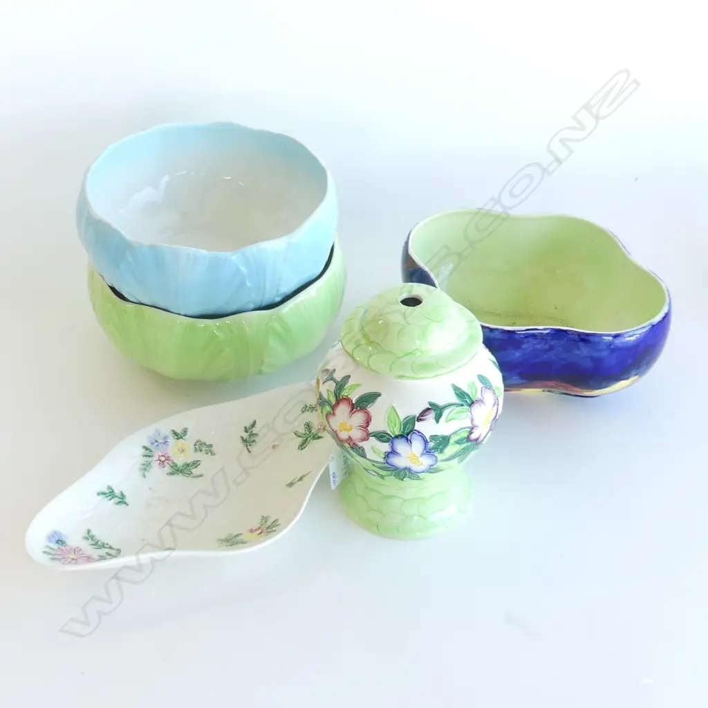 5 PCES MALING; PR SALAD BOWLS (1 AF w. HAIRLINES) 220mm dia, 'STORM' DISH W.240mm + LAMP BASE + WHITE & FLORAL DISH Image 1++