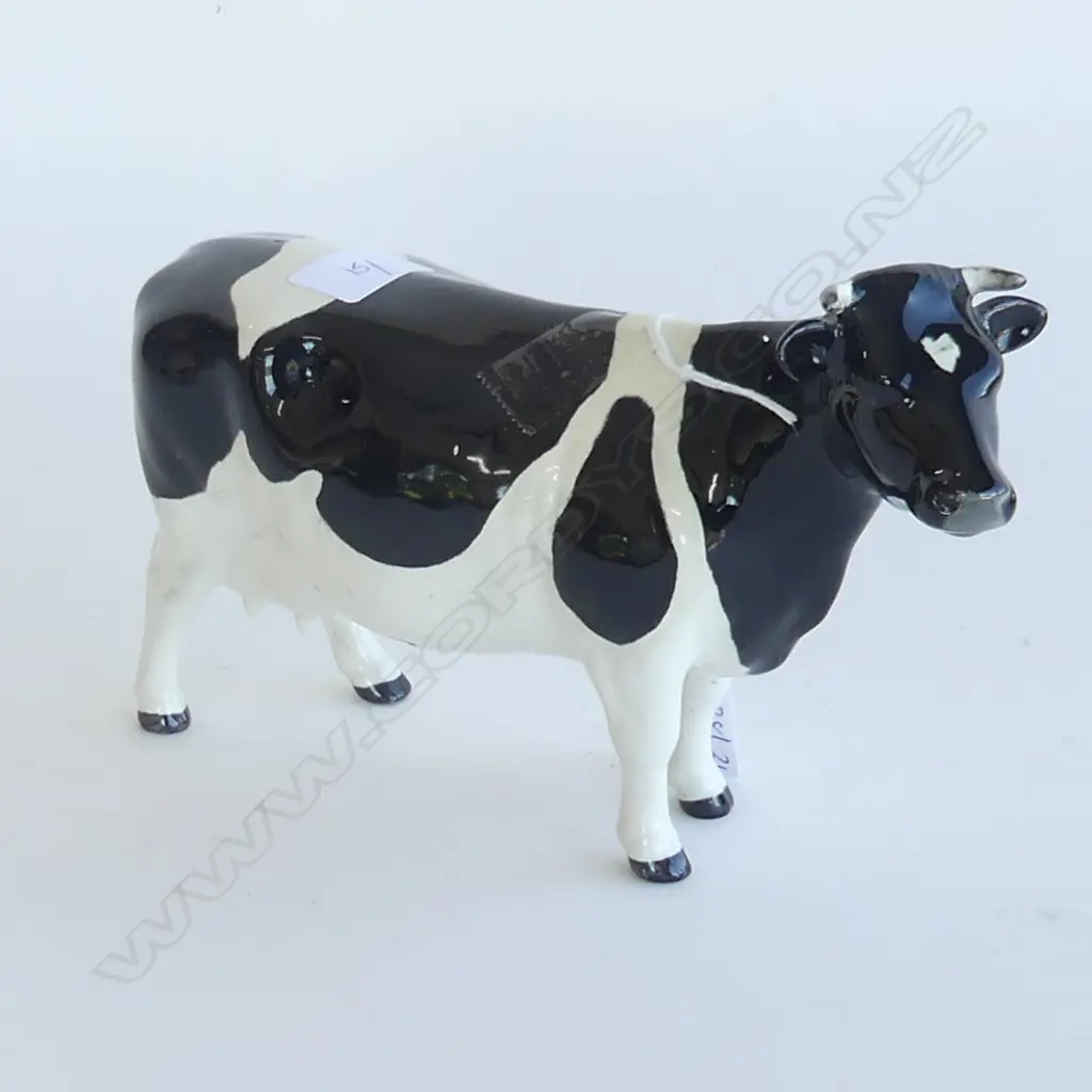 BESWICK FRIESHAN COW L.180mm **RTV** Image 1++