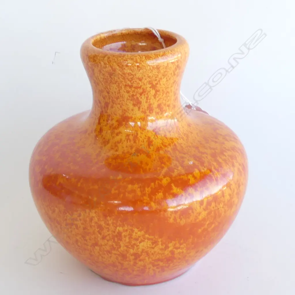 ROYAL LANCASTRIAN HAND POTTED ORANGE VASE H.150mm Image 1++