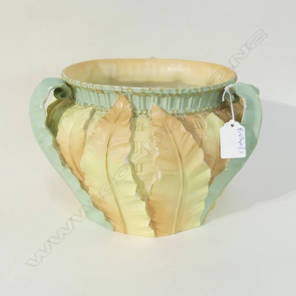 ROYAL WORCESTER JARDINERE H.170mm (chips to edges) Image 1++